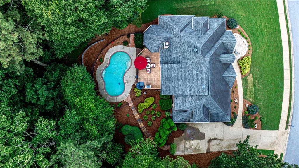 215 Settindown Court