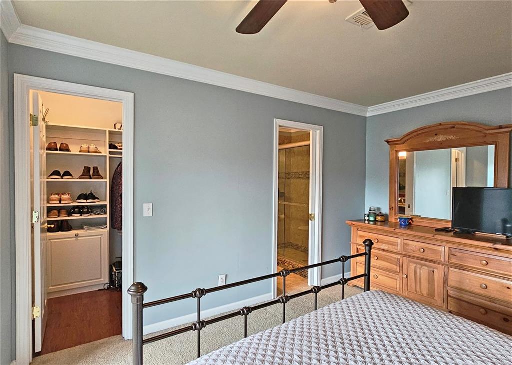 215 Settindown Court