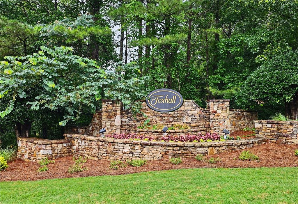 215 Settindown Court