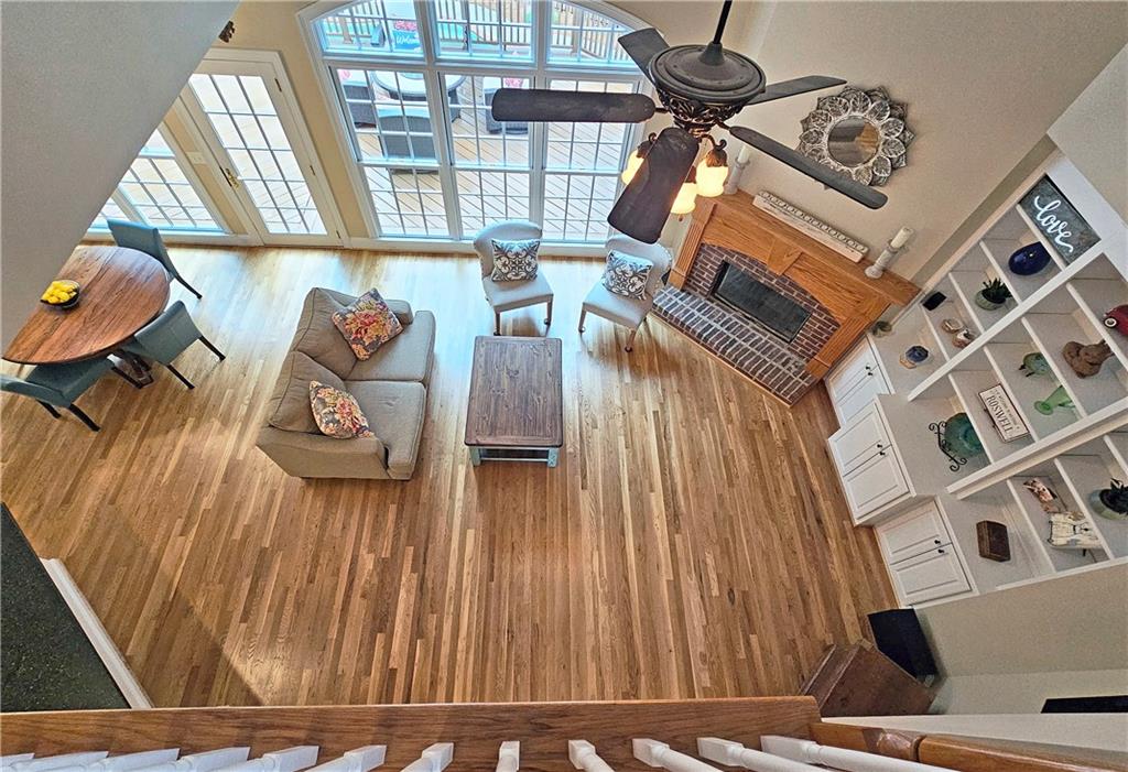 215 Settindown Court