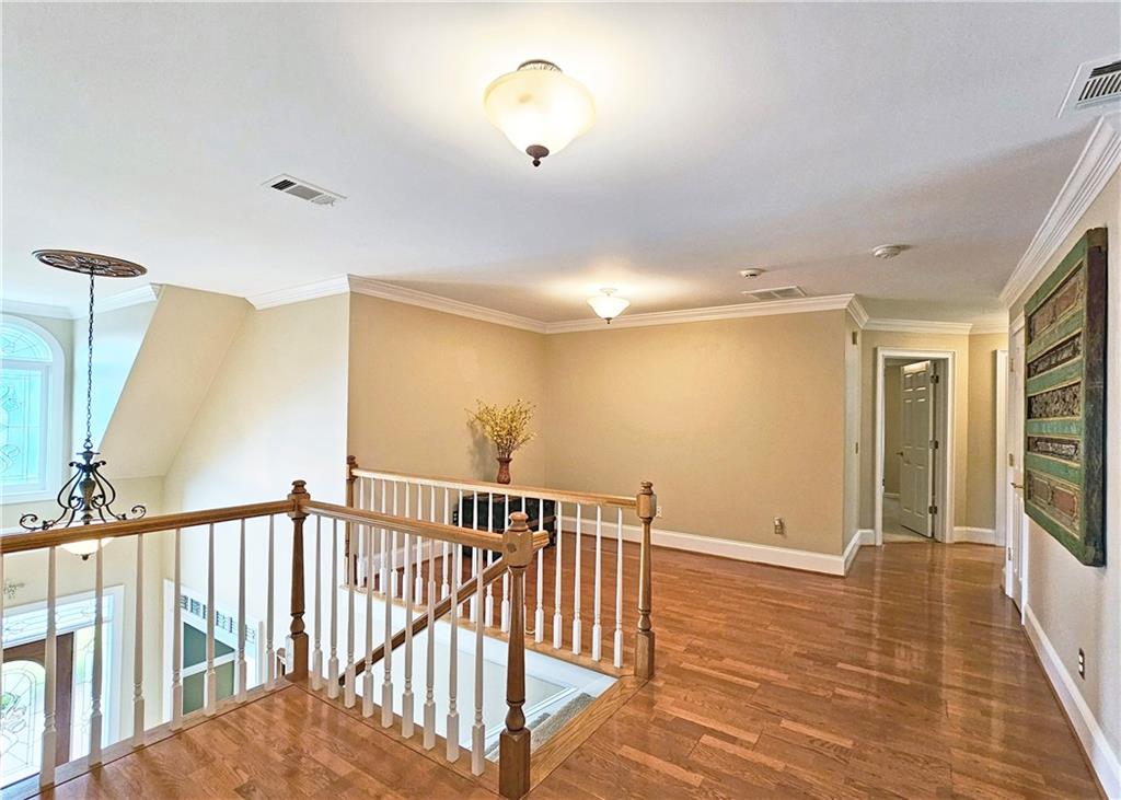 215 Settindown Court