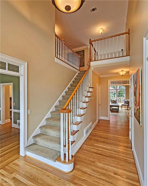 215 Settindown Court