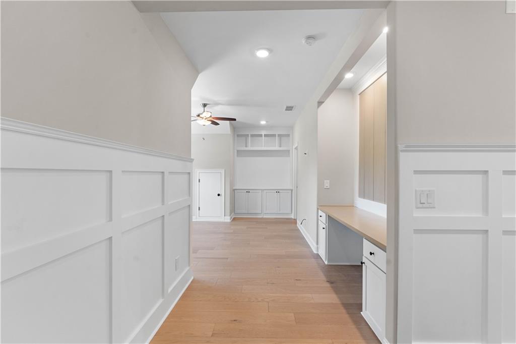 10015 Grandview Square