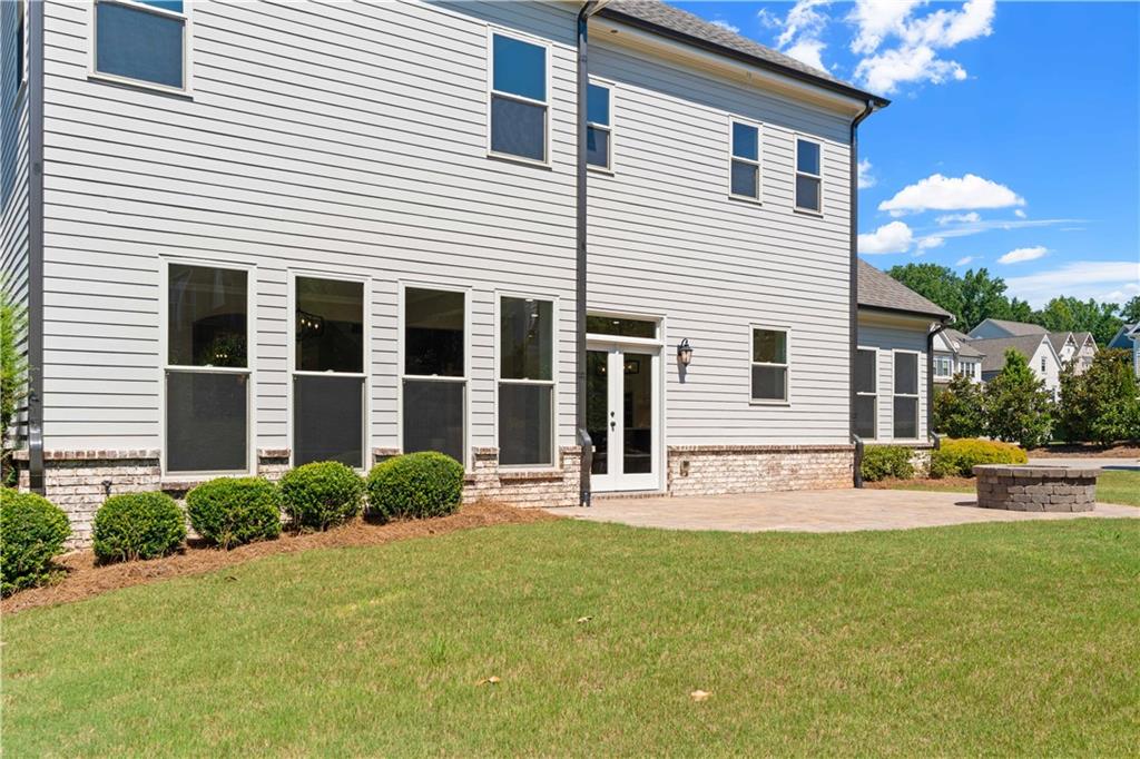 10015 Grandview Square