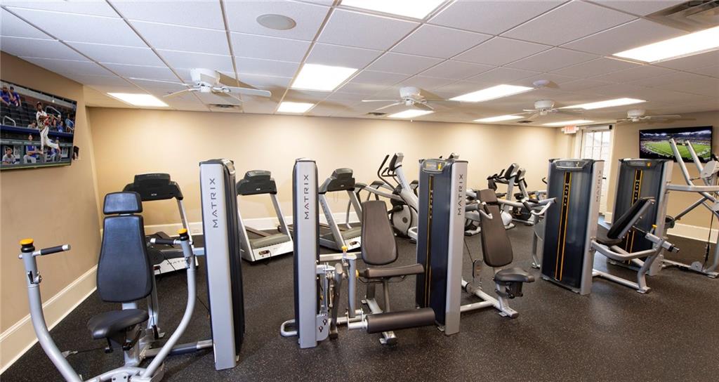 10015 Grandview Square