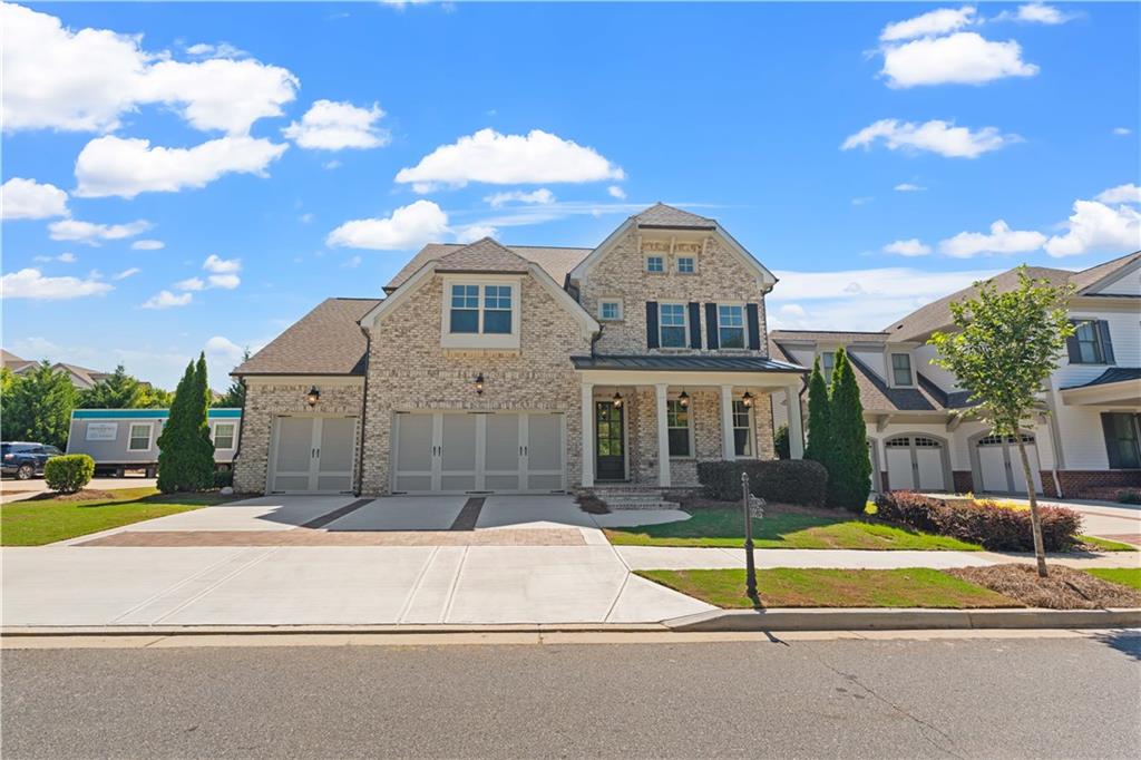 10015 Grandview Square