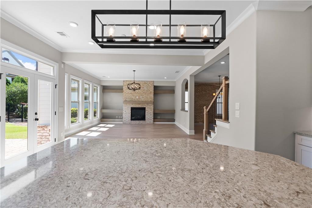 10015 Grandview Square