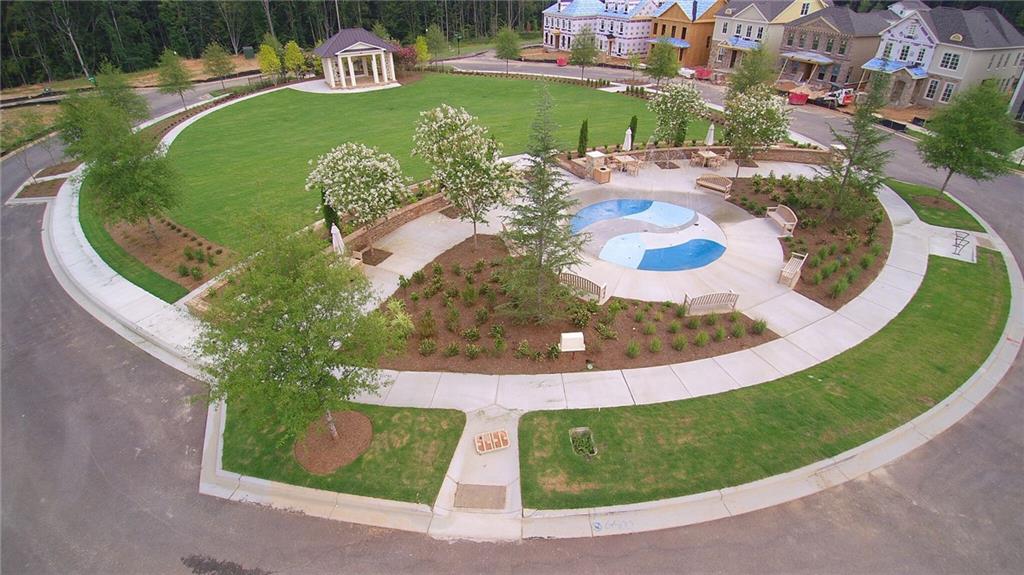 10015 Grandview Square