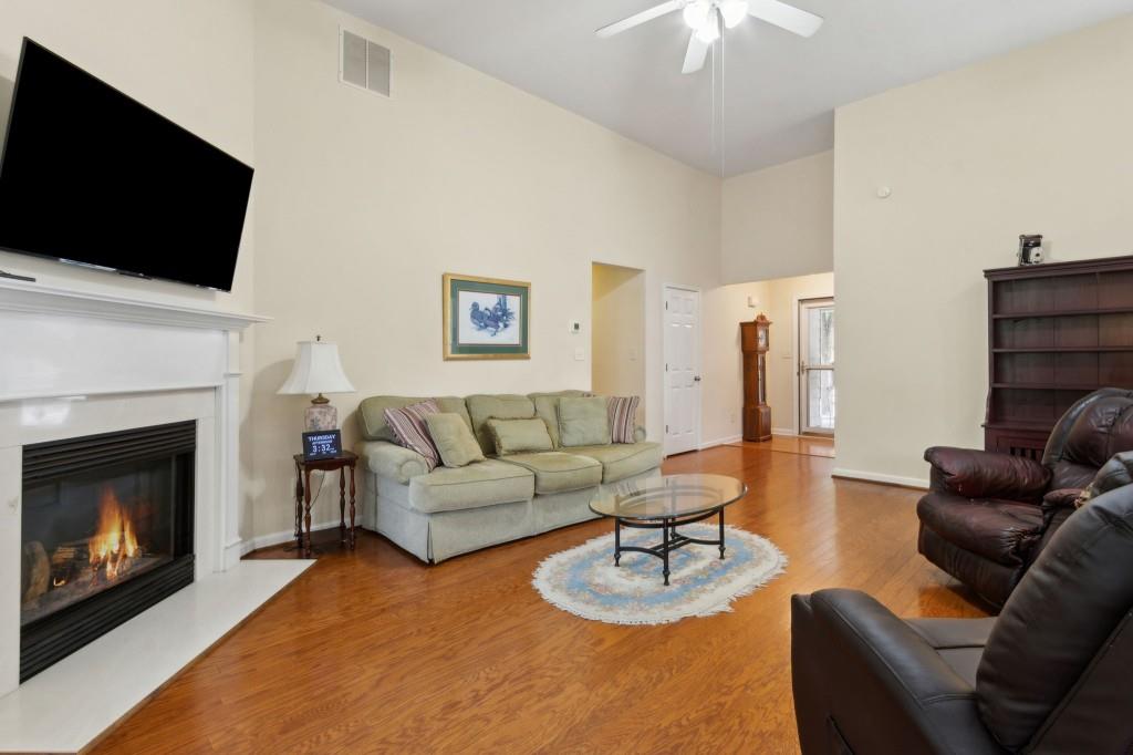 2402 Jasmine Glen Drive