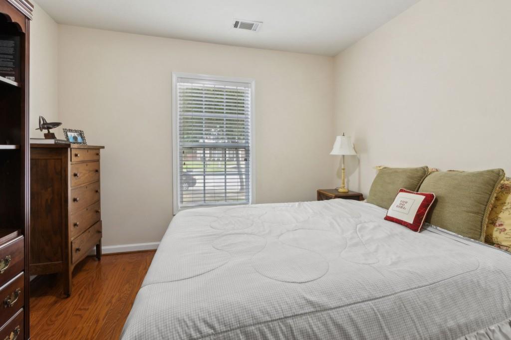 2402 Jasmine Glen Drive