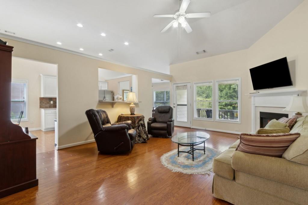 2402 Jasmine Glen Drive