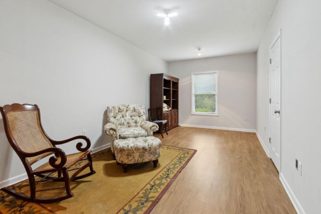 2402 Jasmine Glen Drive