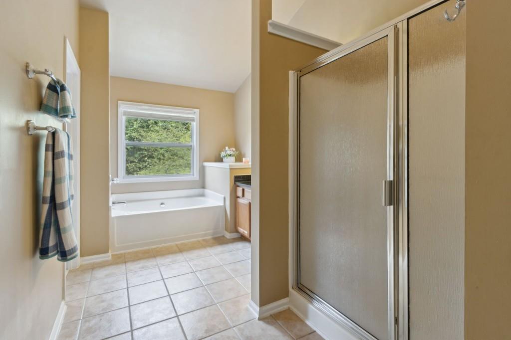 2402 Jasmine Glen Drive