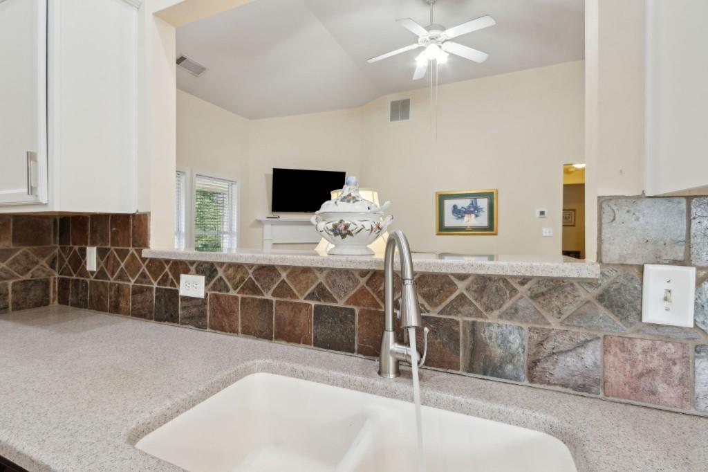 2402 Jasmine Glen Drive