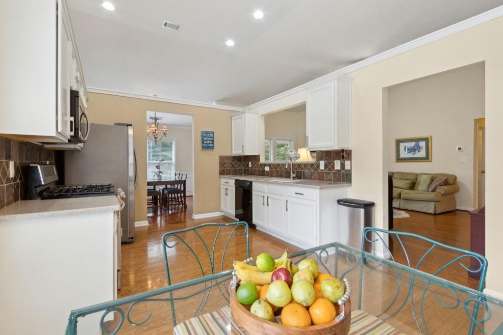 2402 Jasmine Glen Drive