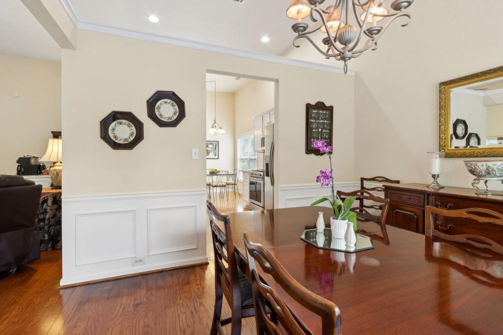 2402 Jasmine Glen Drive