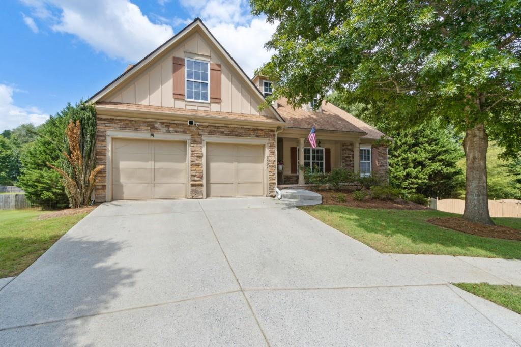 2402 Jasmine Glen Drive