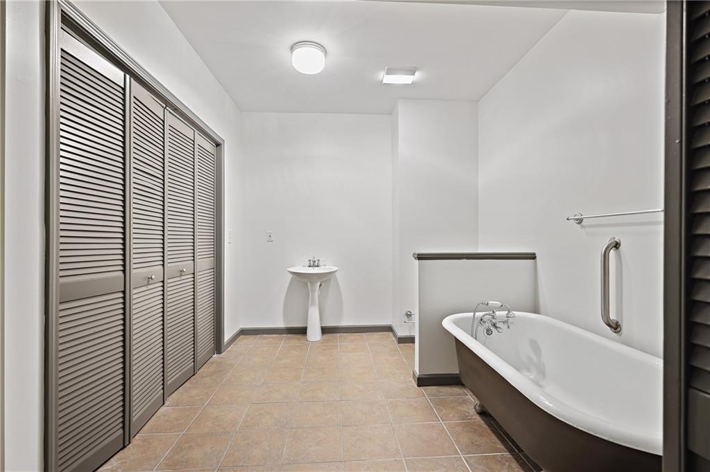 4874 Registry Lane NW