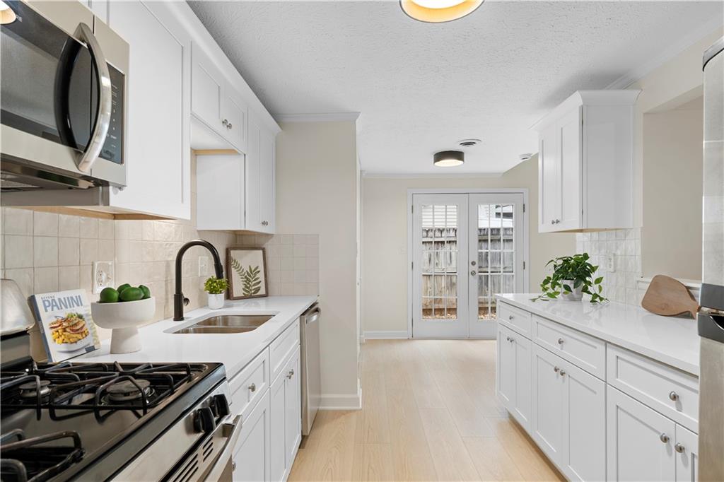 10630 Worthington Hills Manor