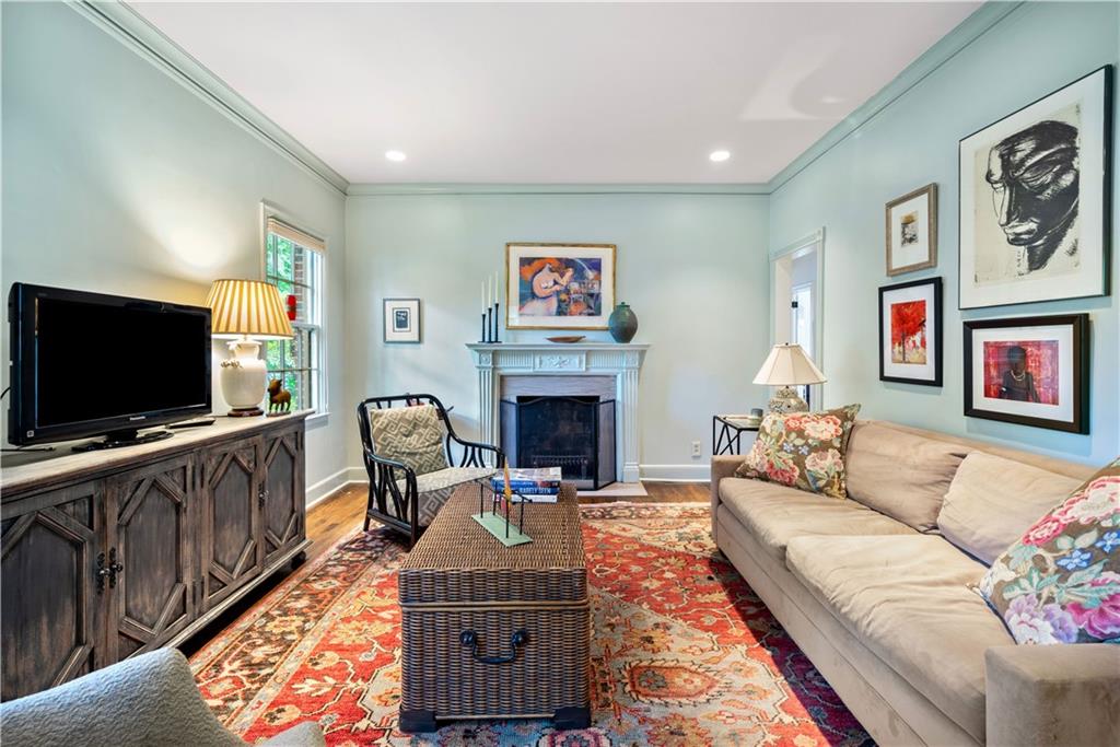 41 Clarendon Avenue