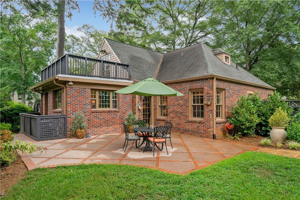 41 Clarendon Avenue