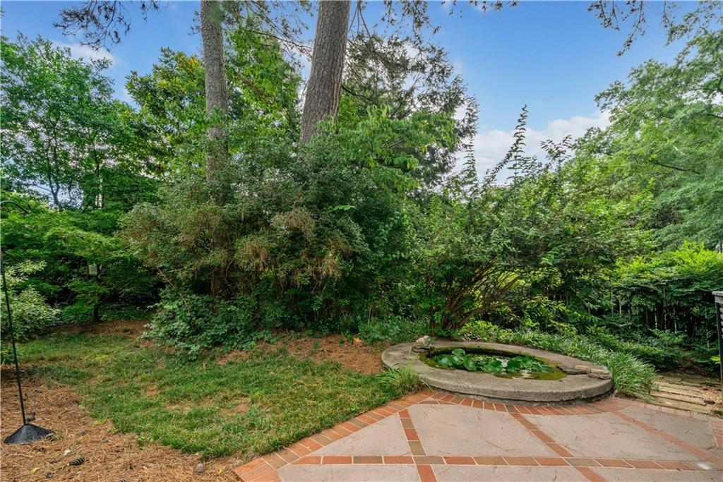 41 Clarendon Avenue