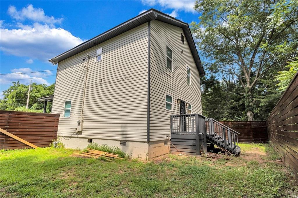 1142 MOBILE Street NW