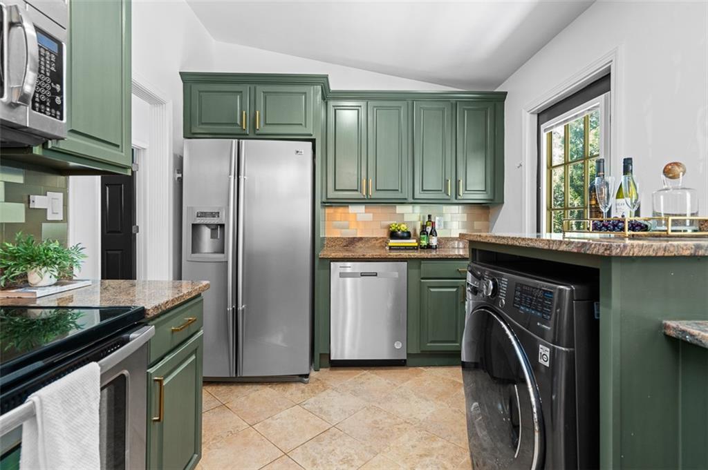 3069 Dove Way