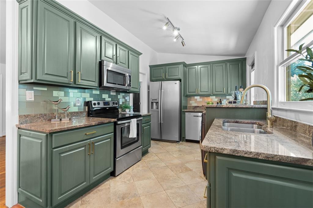 3069 Dove Way