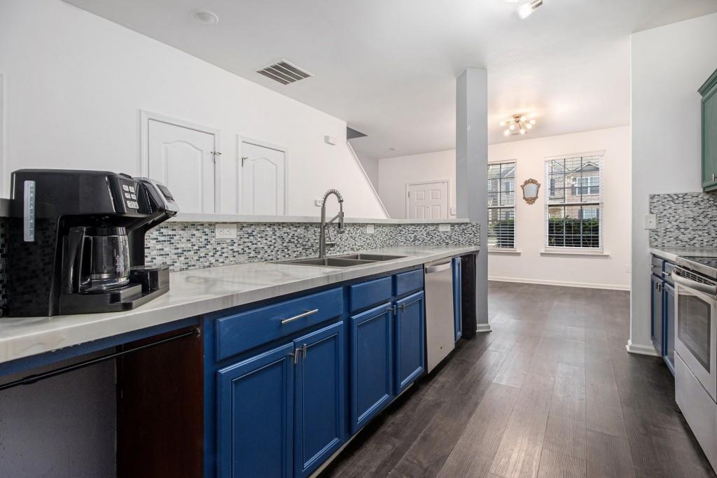 1829 Bayrose Circle