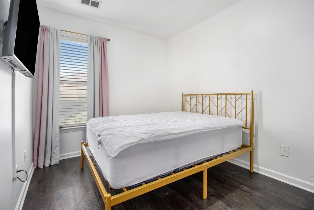 1829 Bayrose Circle