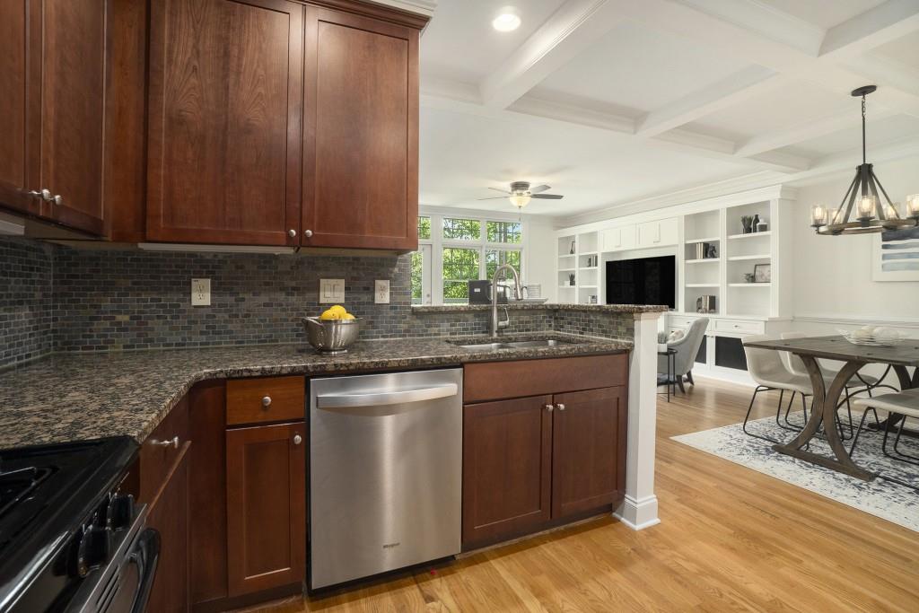 1258 Dekalb Avenue NE Unit 141