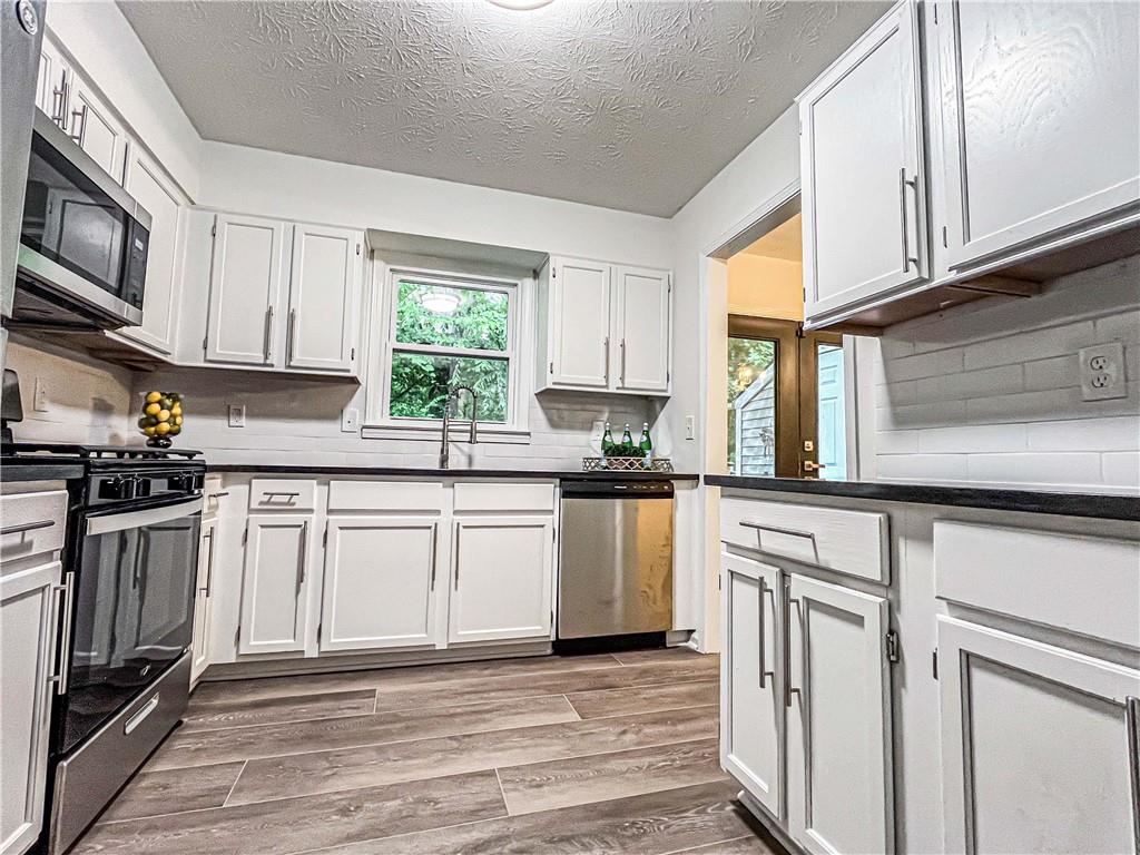 3150 Stratford Green Place