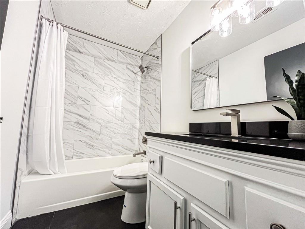 3150 Stratford Green Place