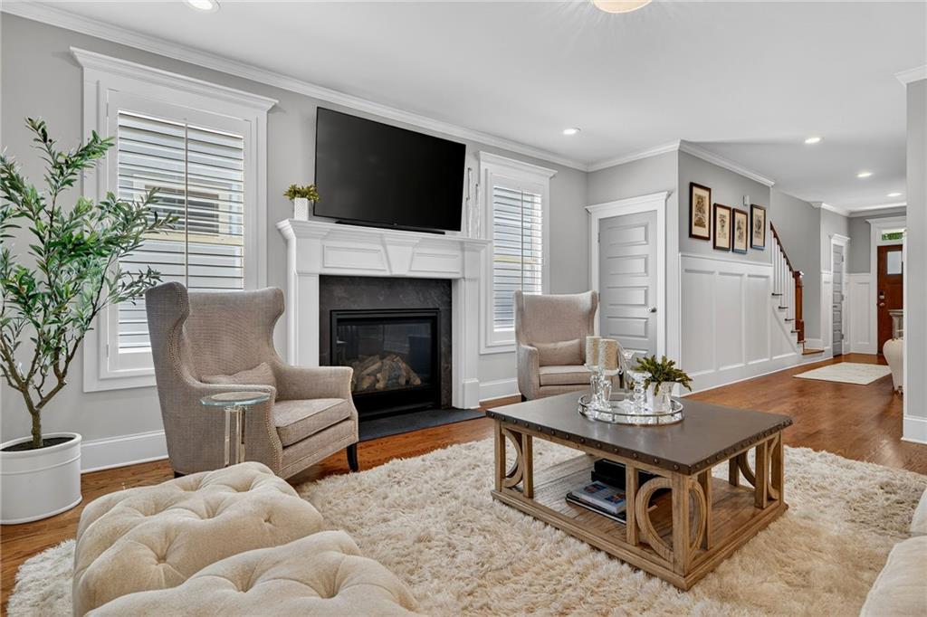 2603 Apple Valley Road NE