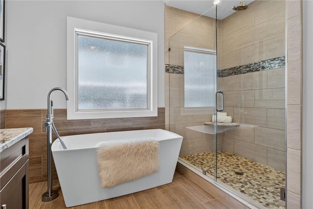 2603 Apple Valley Road NE