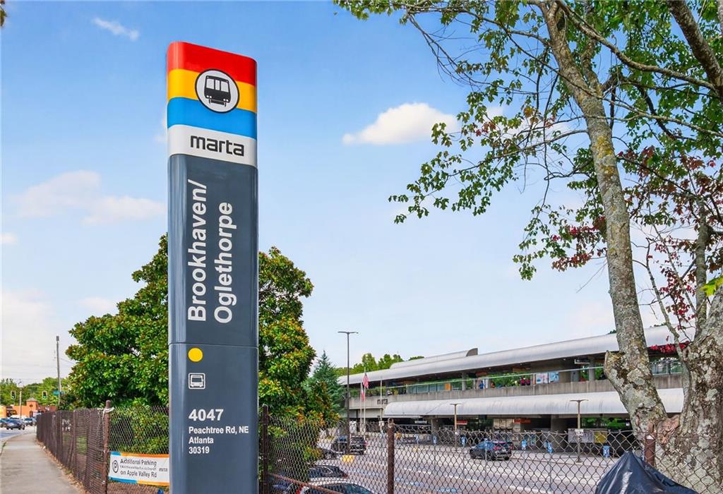 2603 Apple Valley Road NE