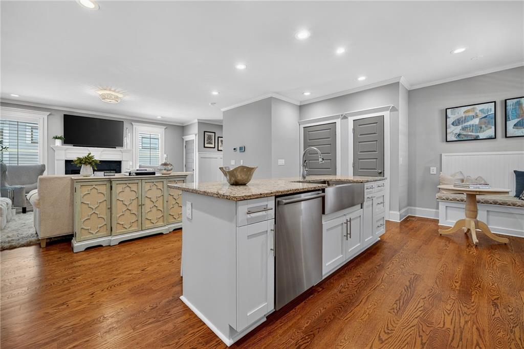 2603 Apple Valley Road NE