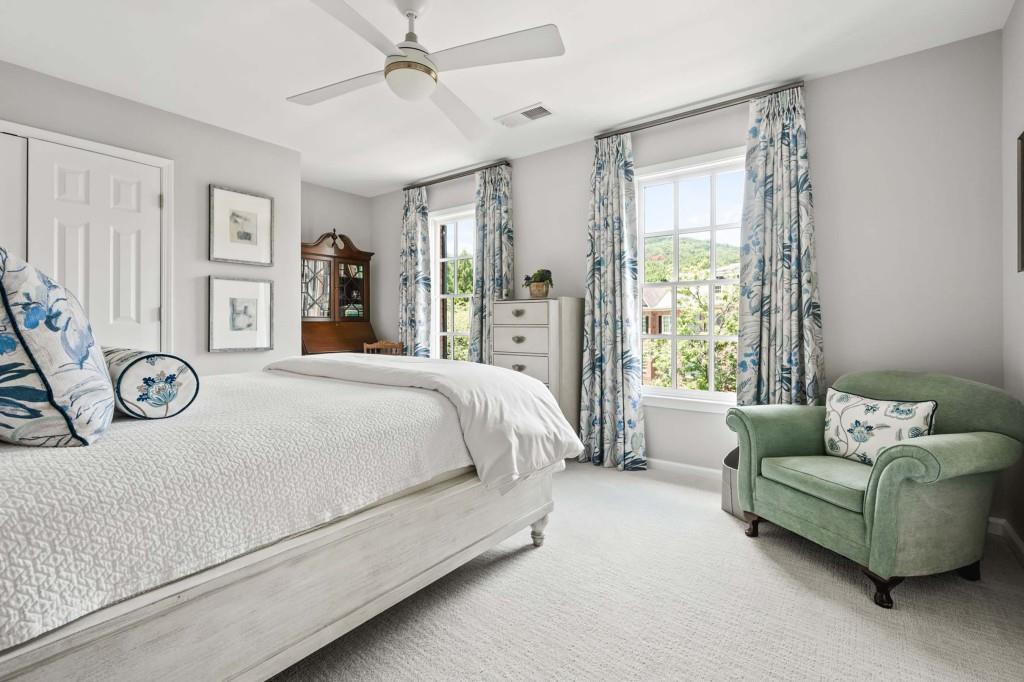 572 Parkside Village Way