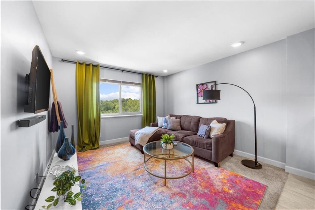 2285 Peachtree Road NE Unit 709