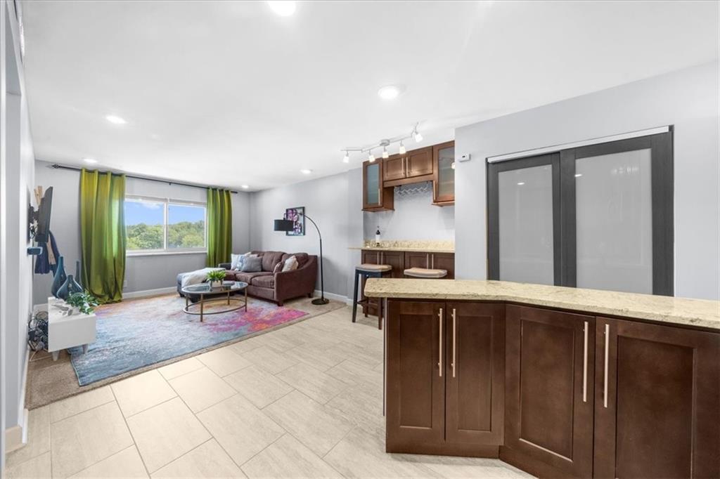 2285 Peachtree Road NE Unit 709