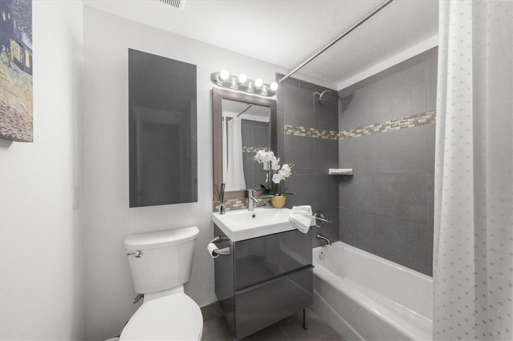 2285 Peachtree Road NE Unit 709