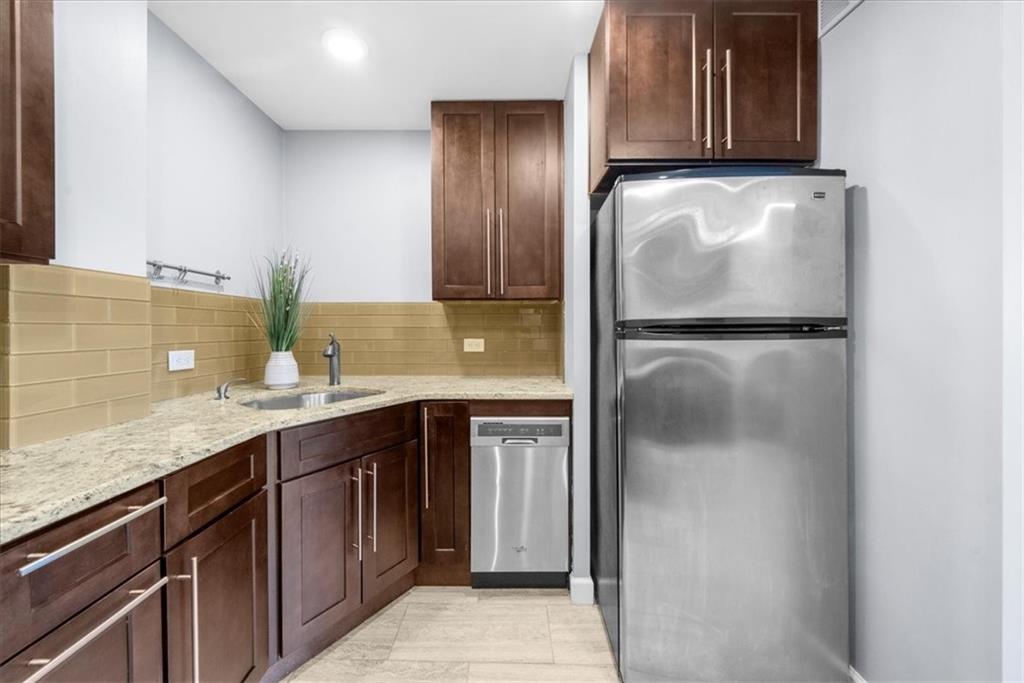 2285 Peachtree Road NE Unit 709