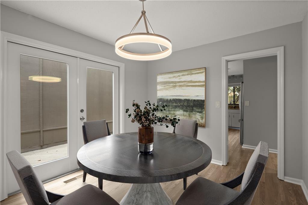 225 Lakeview Ridge W