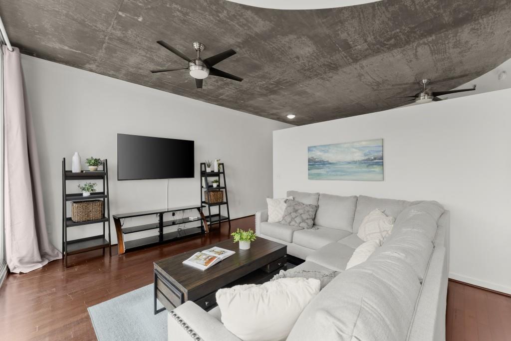 860 Peachtree Street NE Unit 712