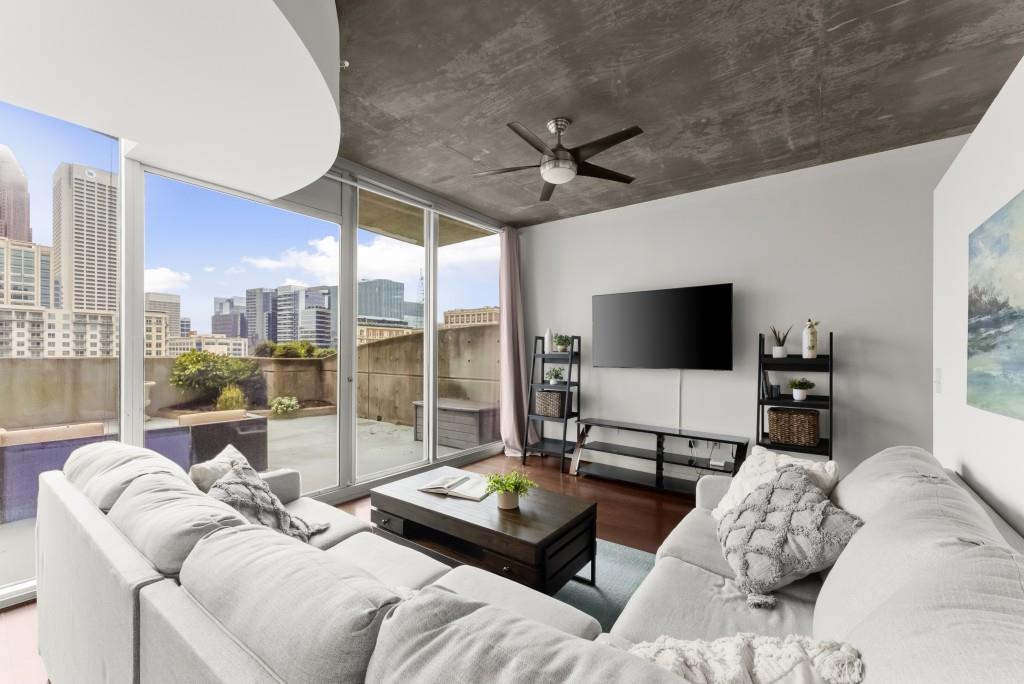 860 Peachtree Street NE Unit 712
