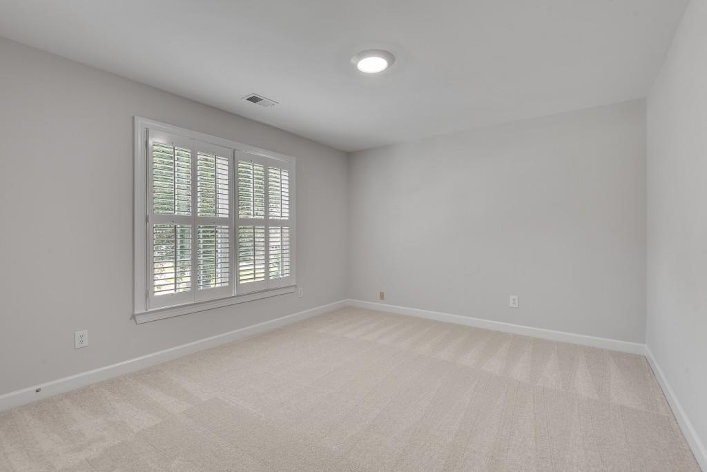 1410 Crescent Walk