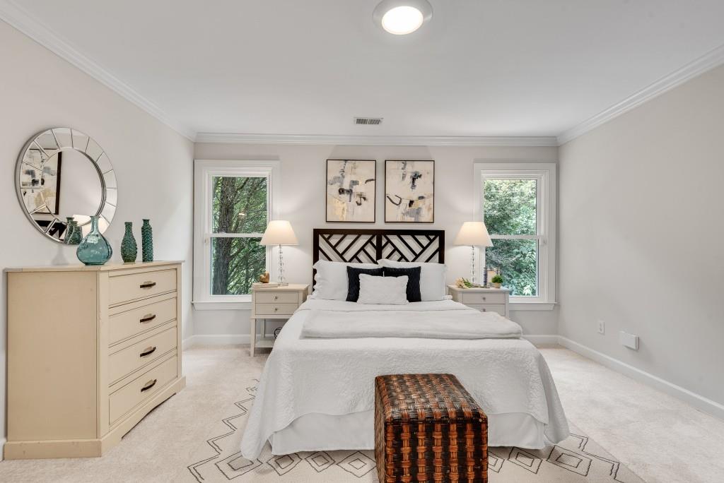 1410 Crescent Walk