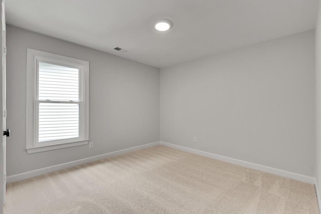 1410 Crescent Walk