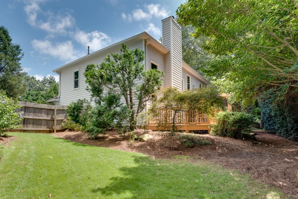 1410 Crescent Walk